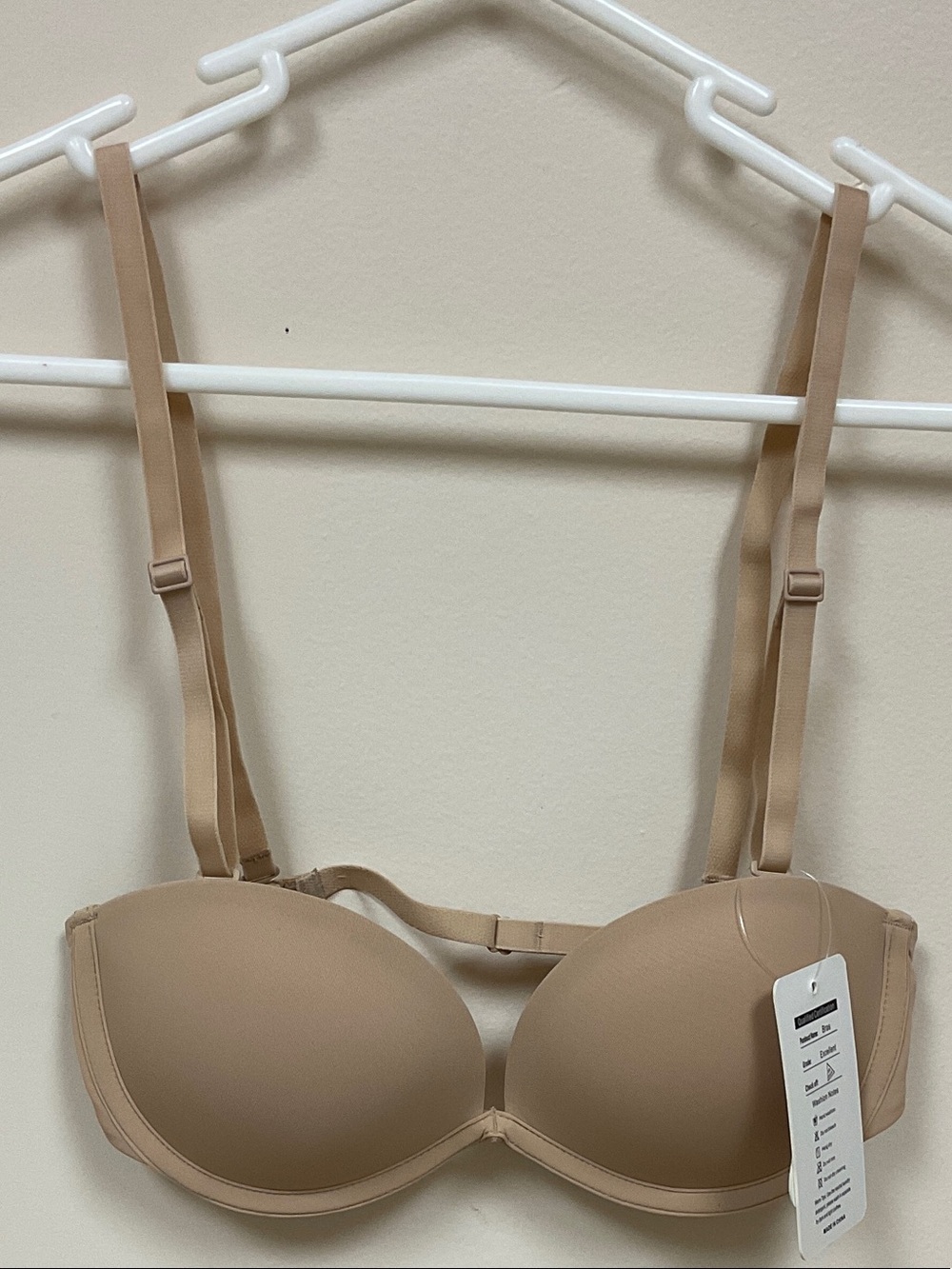 Everyday Nude Convertible Backless Everyday Bra - Nude NWT 32B Padded Push Up.